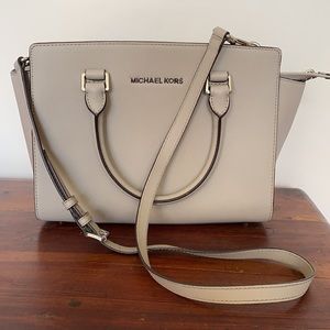 Michael Kors Medium Selma Satchel
